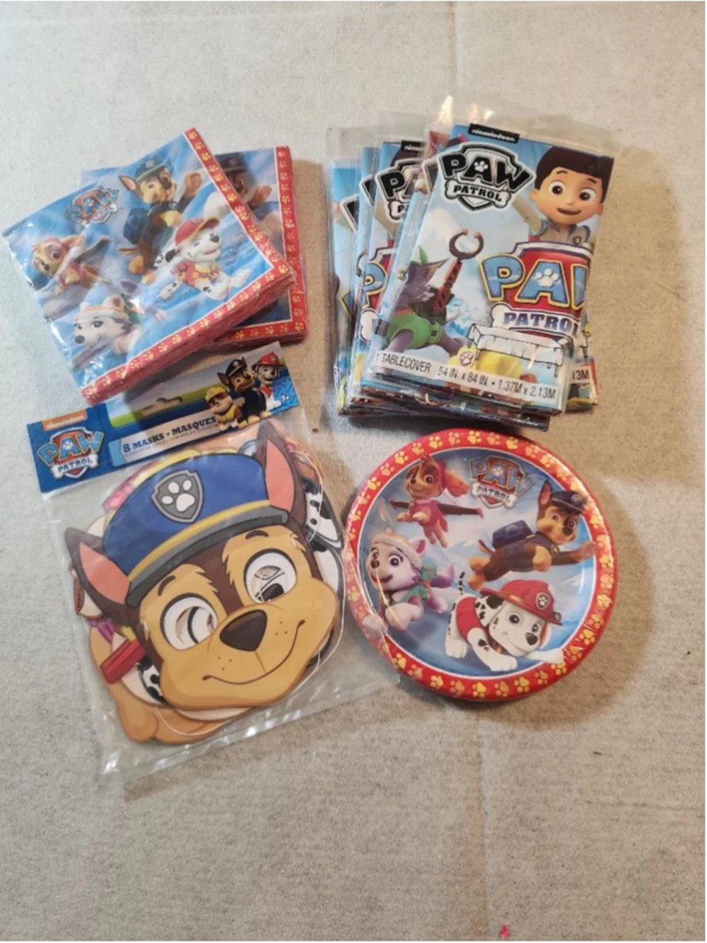 10 Piece Paw Patrol Birthday Party Supplies Tablecloths, Napkins, Plates, Favors